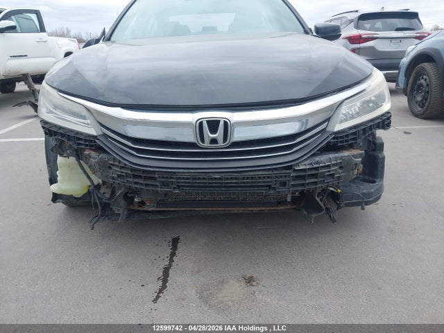 1HGCR3F96GA801130 Honda Accord Touring
