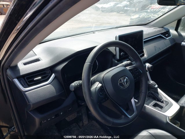 2T3R1RFV8RC413399 Toyota Rav4 Xle/xle Premium