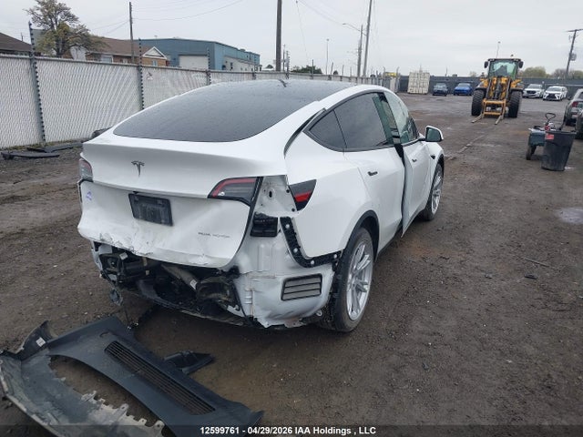 Продажа на аукционе авто 2022 Tesla Model Y, vin: 7SAYGAEE4NF464302, номер лота: 12599761