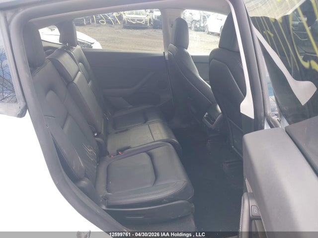 Продажа на аукционе авто 2022 Tesla Model Y, vin: 7SAYGAEE4NF464302, номер лота: 12599761