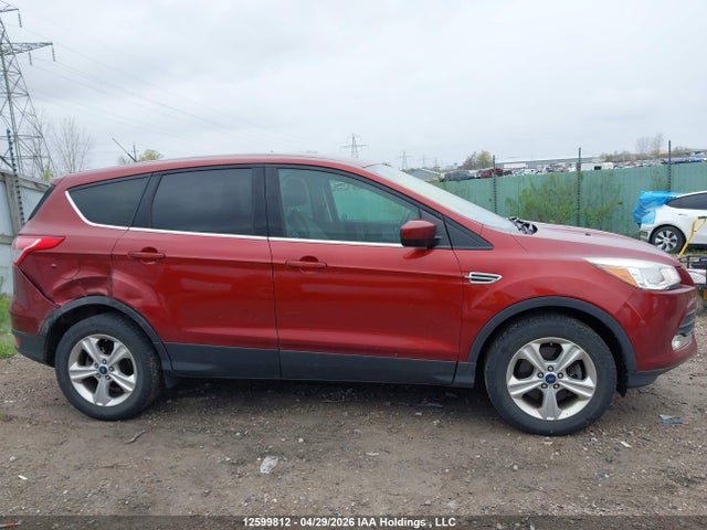 1FMCU9GX7FUB85928 Ford ESCAPE SE