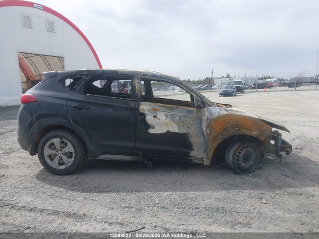 KM8J2CA43LU274741 Hyundai TUCSON SE