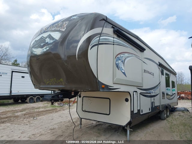 12599849 :رقم المزاد ، 1UJCJ0BU7E1RC0067 vin ، 2014 Jayco  مزاد بيع