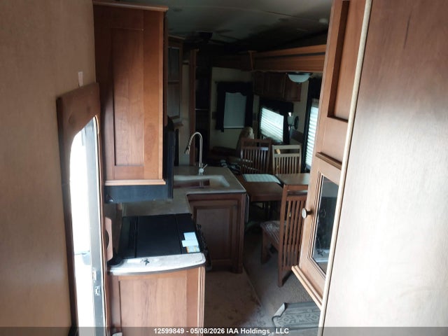 12599849 :رقم المزاد ، 1UJCJ0BU7E1RC0067 vin ، 2014 Jayco  مزاد بيع