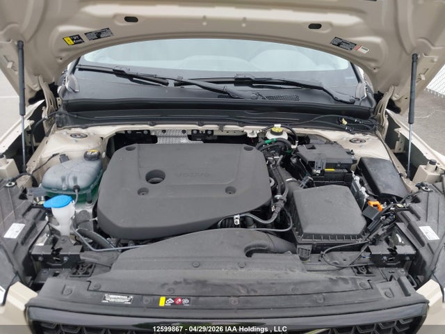 YV4L12UC4T2683711 Volvo XC40 PLUS