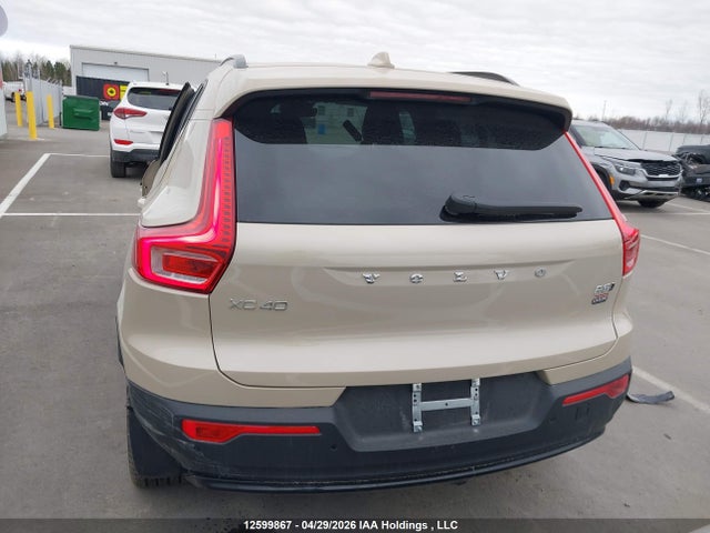 YV4L12UC4T2683711 Volvo XC40 PLUS