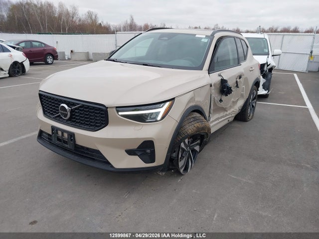 YV4L12UC4T2683711 Volvo XC40 PLUS
