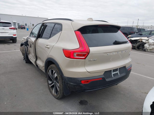 YV4L12UC4T2683711 Volvo XC40 PLUS