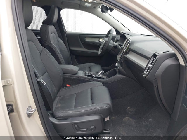 YV4L12UC4T2683711 Volvo XC40 PLUS