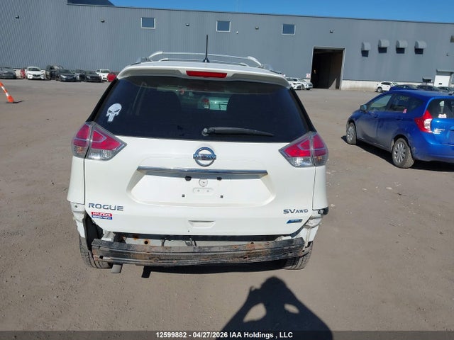 2015 Nissan Rogue S/sl/sv მანქანა იყიდება აუქციონზე, vin: 5N1AT2MV5FC775264, აუქციონის ნომერი: 12599882