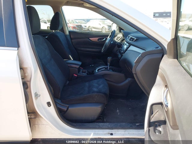2015 Nissan Rogue S/sl/sv მანქანა იყიდება აუქციონზე, vin: 5N1AT2MV5FC775264, აუქციონის ნომერი: 12599882