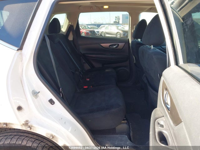2015 Nissan Rogue S/sl/sv მანქანა იყიდება აუქციონზე, vin: 5N1AT2MV5FC775264, აუქციონის ნომერი: 12599882