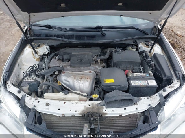 2015 Toyota Camry Le/xle/se/xse მანქანა იყიდება აუქციონზე, vin: 4T1BF1FK3FU017877, აუქციონის ნომერი: 12599902
