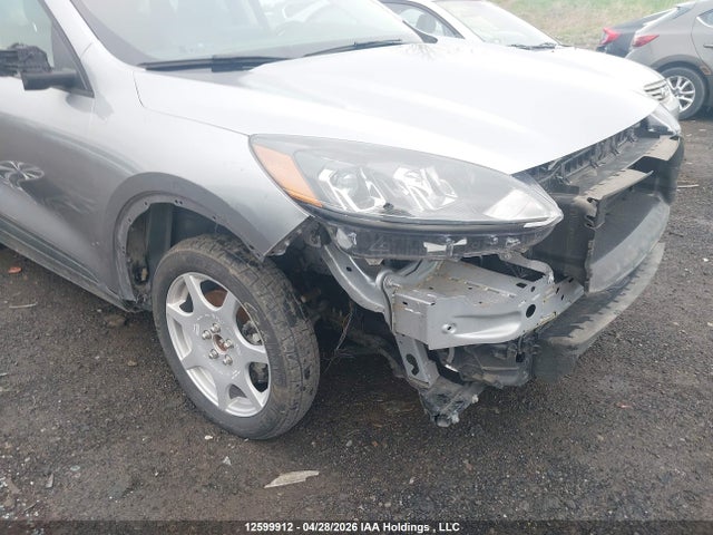1FMCU9G66MUB20721 Ford ESCAPE SE