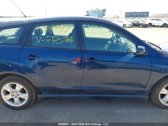 2005 Toyota Matrix Xr მანქანა იყიდება აუქციონზე, vin: 2T1KR32E55C550705, აუქციონის ნომერი: 12599917