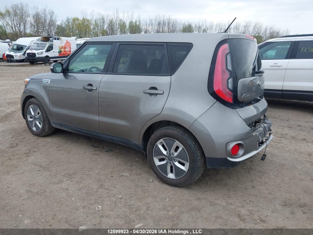 KNDJR3AE4J7033260 KIA SOUL EV