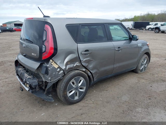 KNDJR3AE4J7033260 KIA SOUL EV