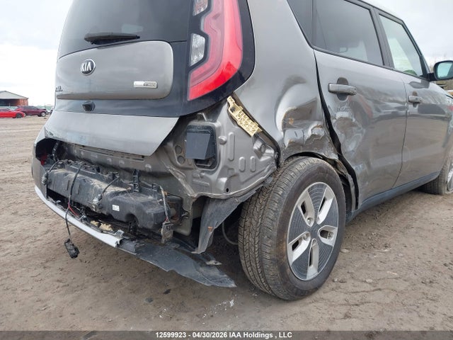 KNDJR3AE4J7033260 KIA SOUL EV