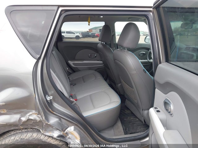 KNDJR3AE4J7033260 KIA SOUL EV