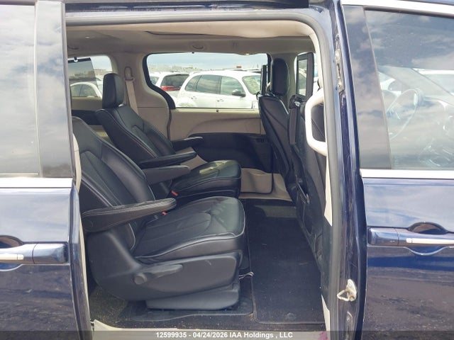 Продаж на аукціоні авто 2018 Chrysler Pacifica Hybrid Limited, vin: 2C4RC1N78JR115964, номер лоту: 12599935