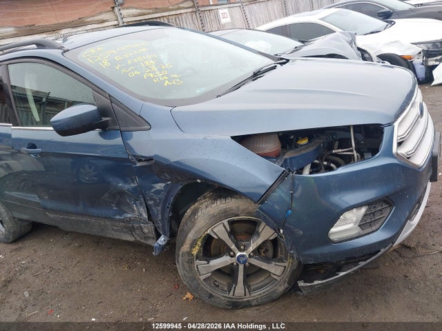 1FMCU9HD9JUA38104 Ford ESCAPE SEL