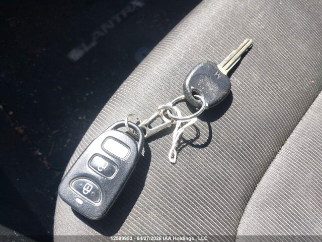 KMHD84LF9HU426030 Hyundai ELANTRA GL