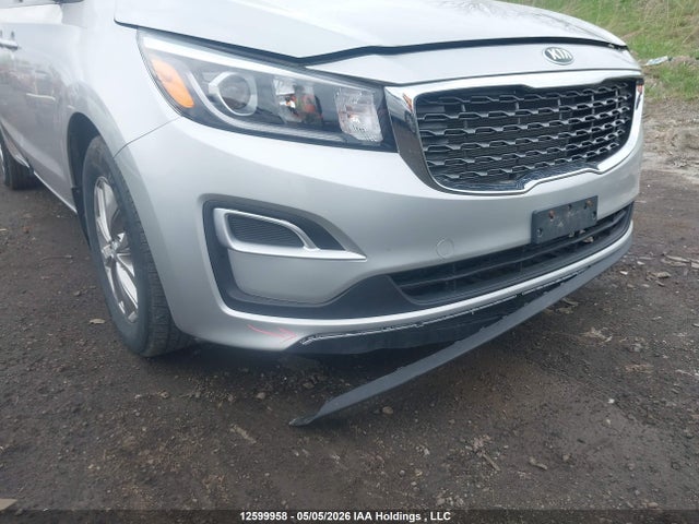 KNDMB5C12K6458359 KIA SEDONA LX