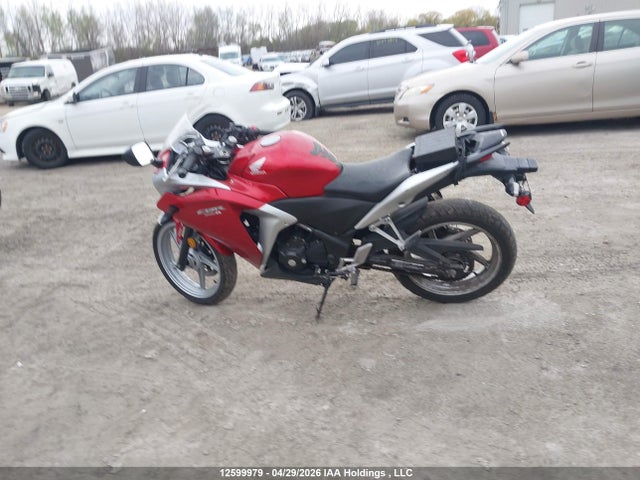 2012 Honda Cbr250 R მანქანა იყიდება აუქციონზე, vin: MLHMC4122C5300739, აუქციონის ნომერი: 12599979