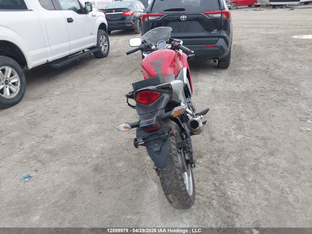 2012 Honda Cbr250 R მანქანა იყიდება აუქციონზე, vin: MLHMC4122C5300739, აუქციონის ნომერი: 12599979