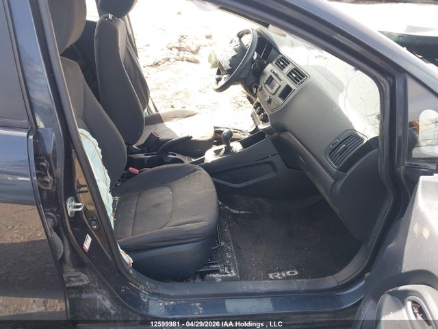 12599981 :رقم المزاد ، KNADM5A3XF6995983 vin ، 2015 Kia Rio Lx مزاد بيع