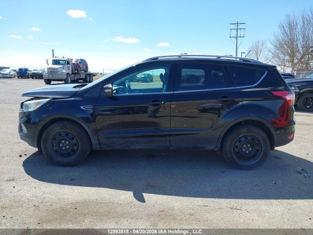 Продажа на аукционе авто 2018 Ford Escape Titanium, vin: 1FMCU9J97JUB00637, номер лота: 12593518