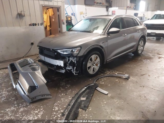 WA1VAAGE8KB021836 Audi E-tron Prestige