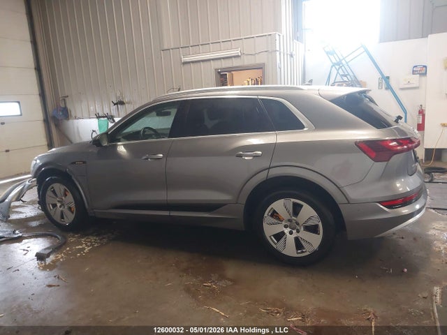 WA1VAAGE8KB021836 Audi E-tron Prestige
