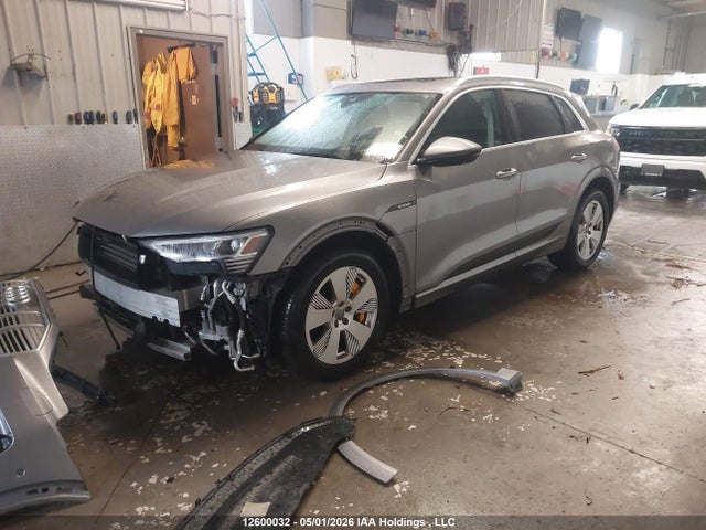 WA1VAAGE8KB021836 Audi E-tron Prestige