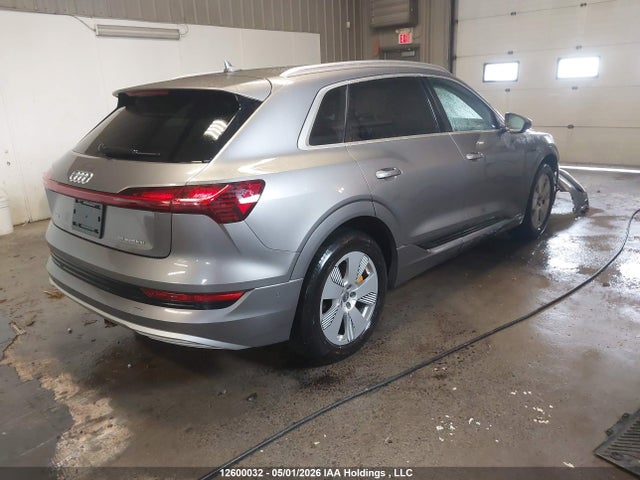 WA1VAAGE8KB021836 Audi E-tron Prestige