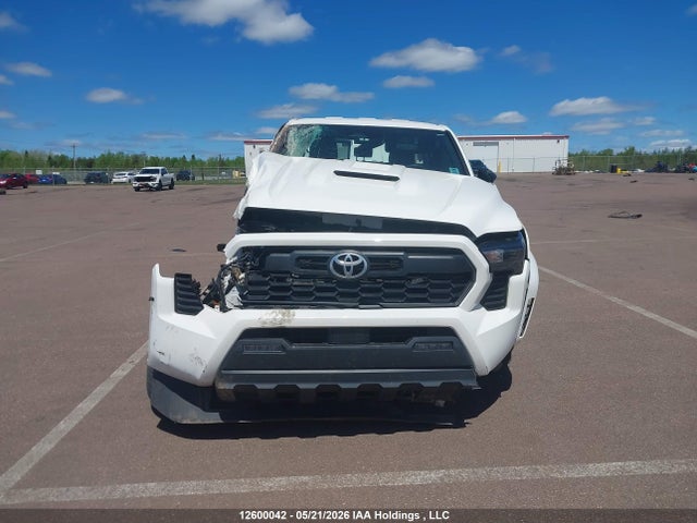 2024 Toyota Tacoma Double Cab/sr5/trd Sport/trd Off Road/ltd მანქანა იყიდება აუქციონზე, vin: 3TYLB5JNXRT035240, აუქციონის ნომერი: 12600042