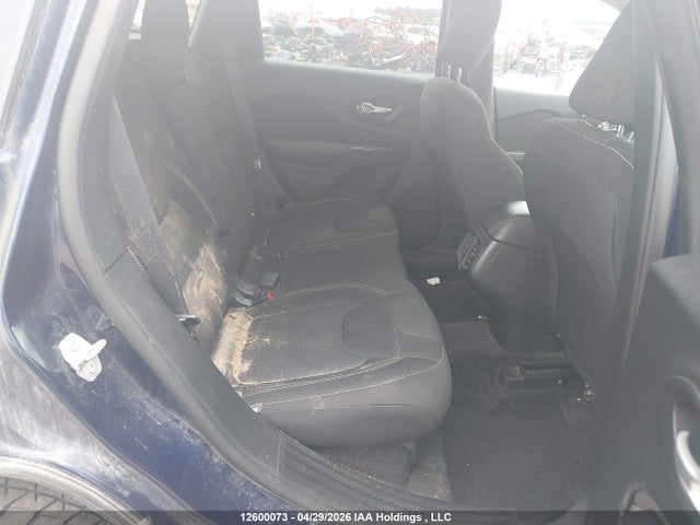1C4PJMCS1GW284665 Jeep Cherokee Latitude