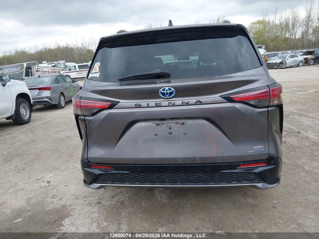 12600074 :رقم المزاد ، 5TDGRKEC7MS007260 vin ، 2021 Toyota Sienna Le/xle/xse/limited/platinum مزاد بيع