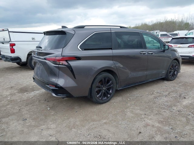 12600074 :رقم المزاد ، 5TDGRKEC7MS007260 vin ، 2021 Toyota Sienna Le/xle/xse/limited/platinum مزاد بيع
