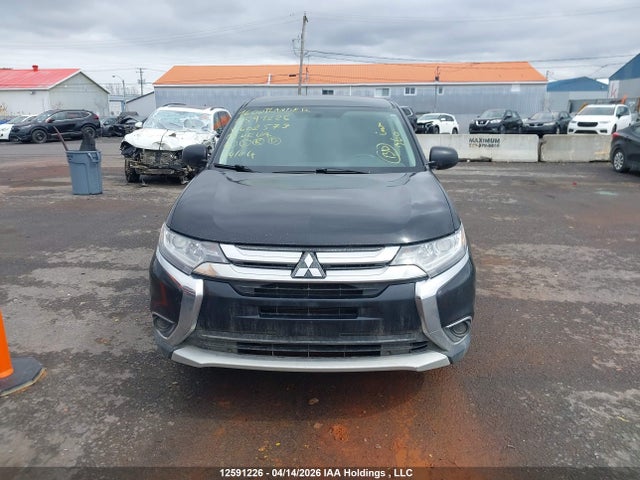 Продажа на аукционе авто 2016 Mitsubishi Outlander Es, vin: JA4AZ2A30GZ602573, номер лота: 12591226