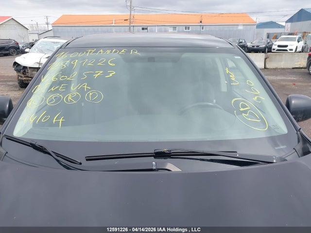 Продажа на аукционе авто 2016 Mitsubishi Outlander Es, vin: JA4AZ2A30GZ602573, номер лота: 12591226