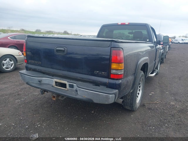 12600093 :رقم المزاد ، 1GTEC14X56Z300549 vin ، 2006 Gmc New Sierra C1500 مزاد بيع