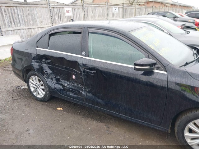 12600104 :رقم المزاد ، 3VWB67AJ4HM278963 vin ، 2017 Volkswagen Jetta Se مزاد بيع