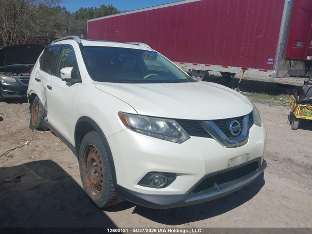 12600131 :رقم المزاد ، 5N1AT2MV5FC847516 vin ، 2015 Nissan Rogue S/sl/sv مزاد بيع