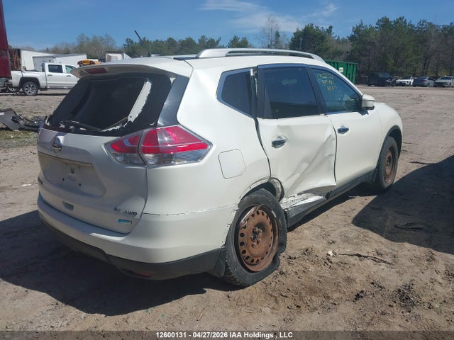 12600131 :رقم المزاد ، 5N1AT2MV5FC847516 vin ، 2015 Nissan Rogue S/sl/sv مزاد بيع
