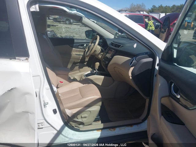 12600131 :رقم المزاد ، 5N1AT2MV5FC847516 vin ، 2015 Nissan Rogue S/sl/sv مزاد بيع