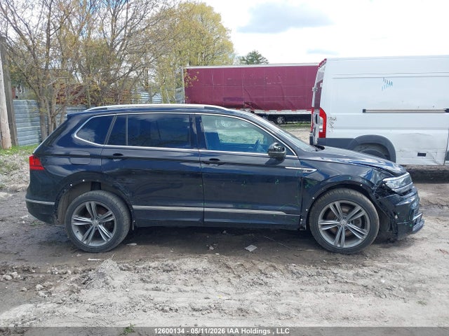 Продаж на аукціоні авто 2020 Volkswagen Tiguan Sel Premium R-line, vin: 3VV4B7AX4LM107992, номер лоту: 12600134