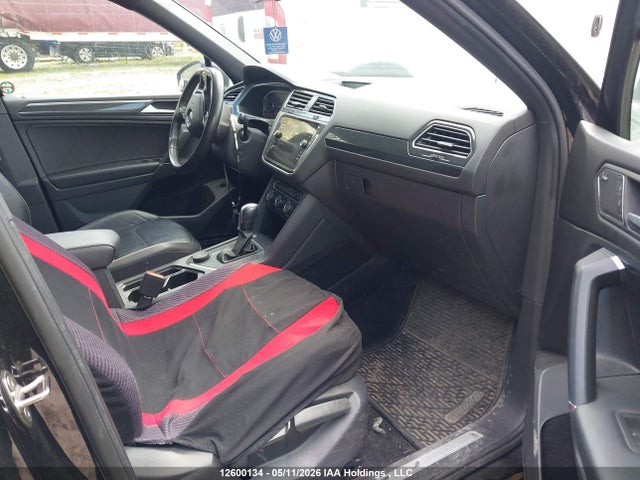 Продаж на аукціоні авто 2020 Volkswagen Tiguan Sel Premium R-line, vin: 3VV4B7AX4LM107992, номер лоту: 12600134
