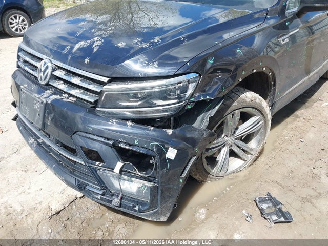 Продаж на аукціоні авто 2020 Volkswagen Tiguan Sel Premium R-line, vin: 3VV4B7AX4LM107992, номер лоту: 12600134