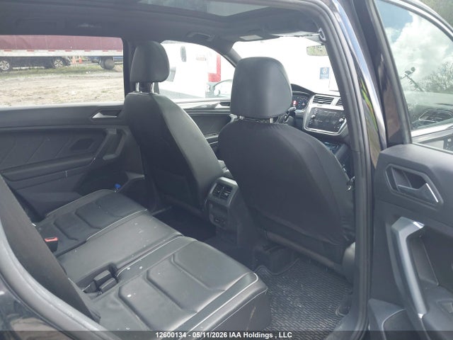 Продаж на аукціоні авто 2020 Volkswagen Tiguan Sel Premium R-line, vin: 3VV4B7AX4LM107992, номер лоту: 12600134